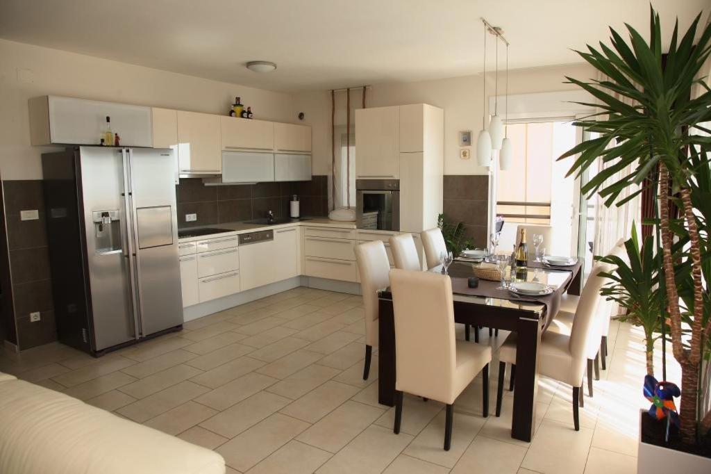 Apartment Toma Kučine Exteriér fotografie